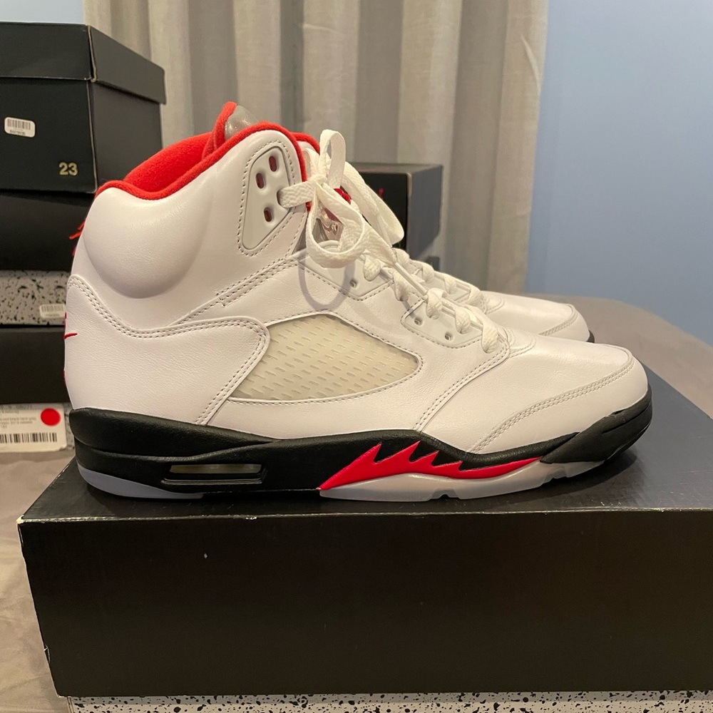 Air Jordan 5 Retro ‘Fire Red’